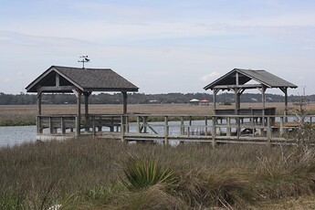 Pawleys-Island-creek-docks